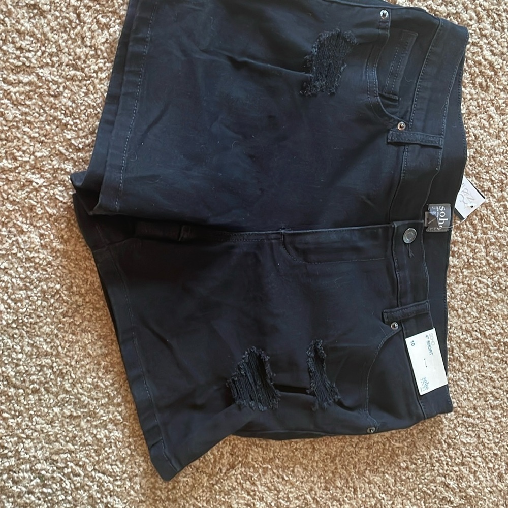 Brand new NYC Soho, black jean shorts
